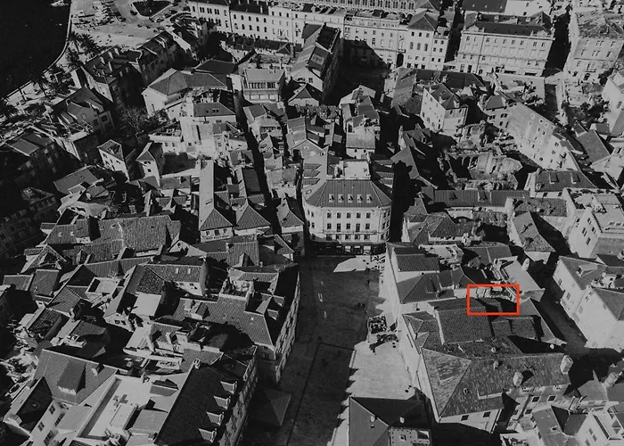 Centre Apartment Split